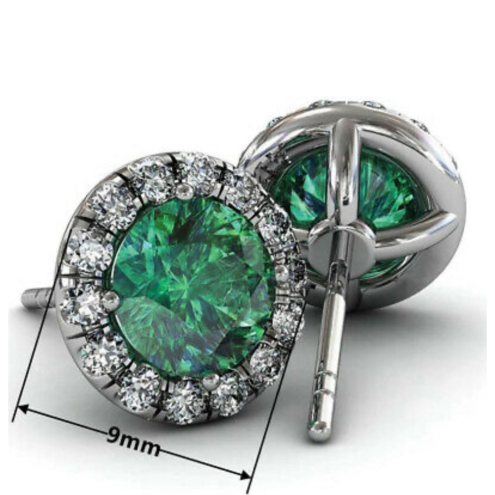 New 925 Silver Gorgeous Stud Earrings - Picture 2 of 2